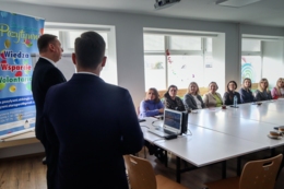 MMS konsultacja programu - odwiedziny Ministra ds. Społeczeństwa Obywateksiego