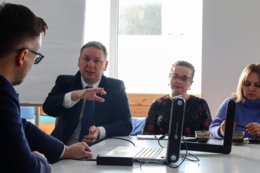 MMS konsultacja programu - odwiedziny Ministra ds. Społeczeństwa Obywateksiego