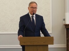 Bożena kamińska przeszła na emeryturę