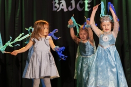 XII przegląd tańc&oacute;w dziecięcych 