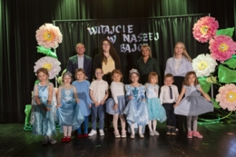 XII przegląd tańc&oacute;w dziecięcych 