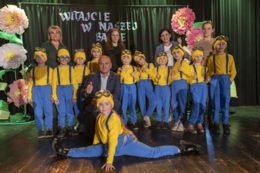XII przegląd tańc&oacute;w dziecięcych 