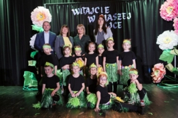 XII przegląd tańc&oacute;w dziecięcych 