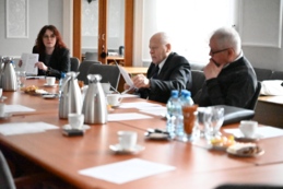 Rada Senior&oacute;w