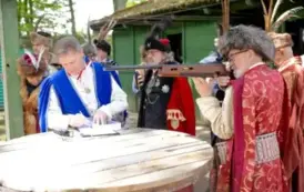 Strzelanie o tytuł XXXII Kr&oacute;la Kurkowego Bractwa Strzeleckiego 33