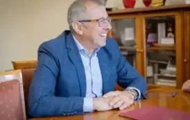 Podpisanie porozumienia w sprawie budowy boiska z syntetyczną nawierznią na Przylesiu 3