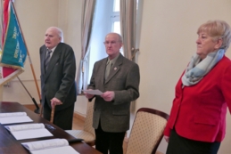Przekazanie sztandaru do muzeum