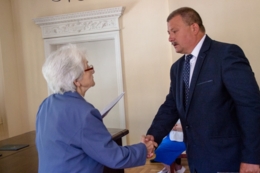 Przekazanie sztandaru Koła ZRPŻG