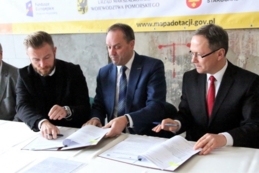 Podpisanie umowy na budowę węzła integracyjnego