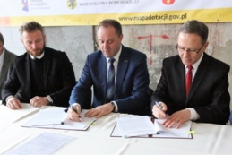 Podpisanie umowy na budowę węzła integracyjnego