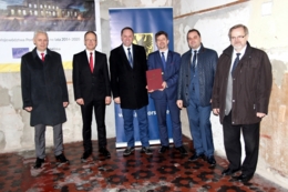 Podpisanie umowy na budowę węzła integracyjnego