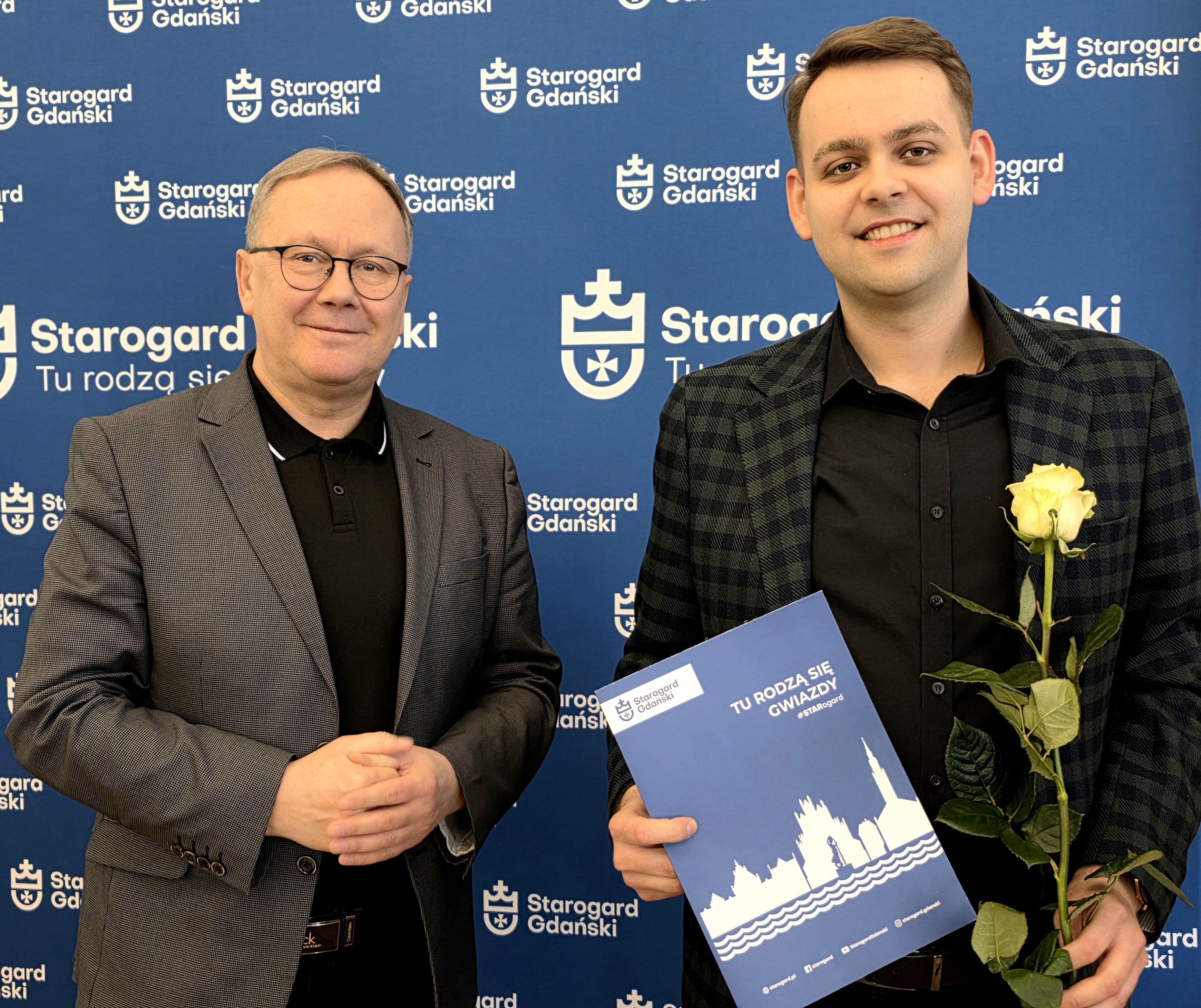 Prezydent Miasta Starogard Gdański Janusz Stankowiak i&nbsp;Łukasz Kiełpiński