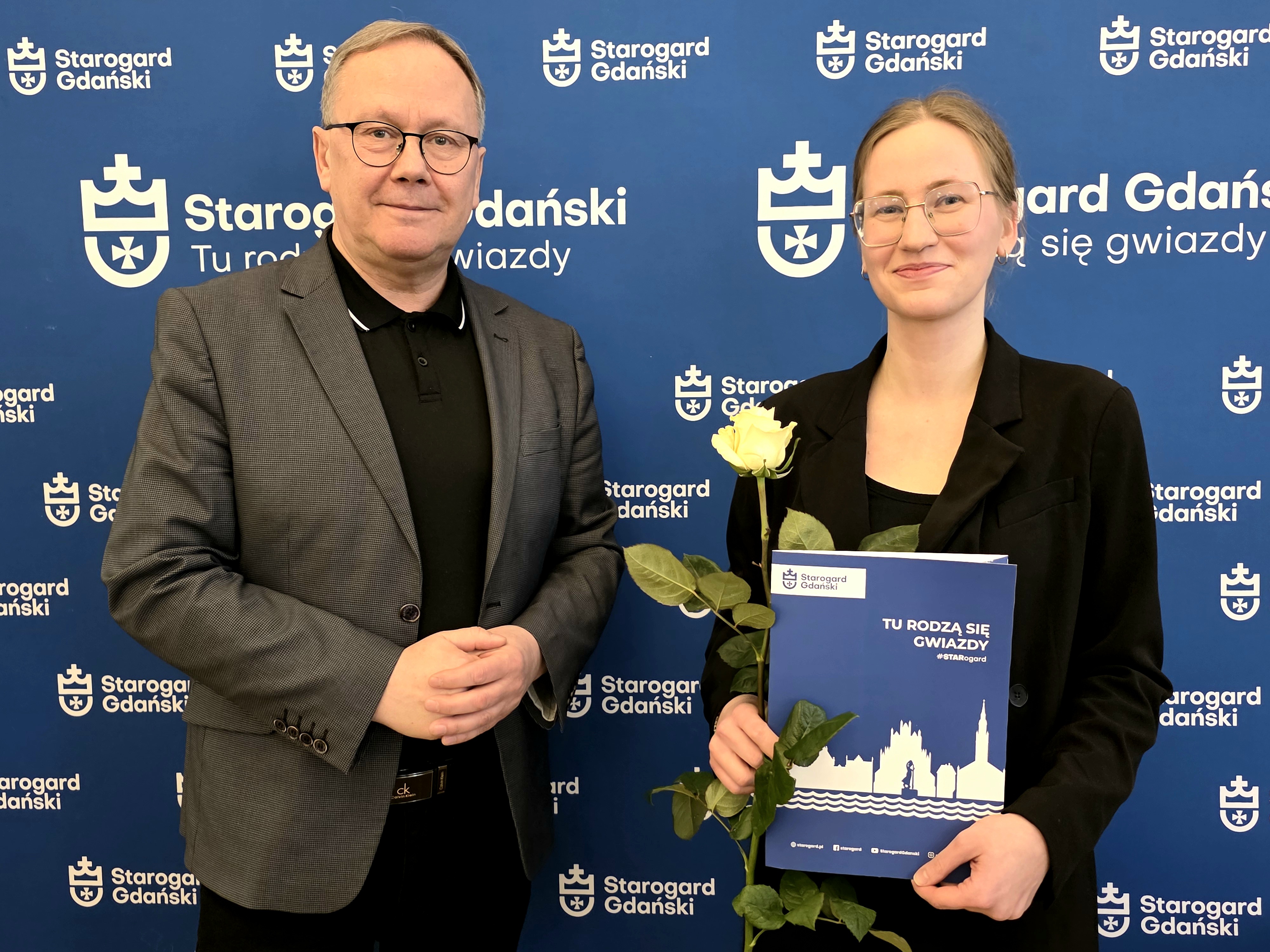 Prezydent Miasta Starogard Gdański Janusz Stankowiak i&nbsp;Weronika Łopata