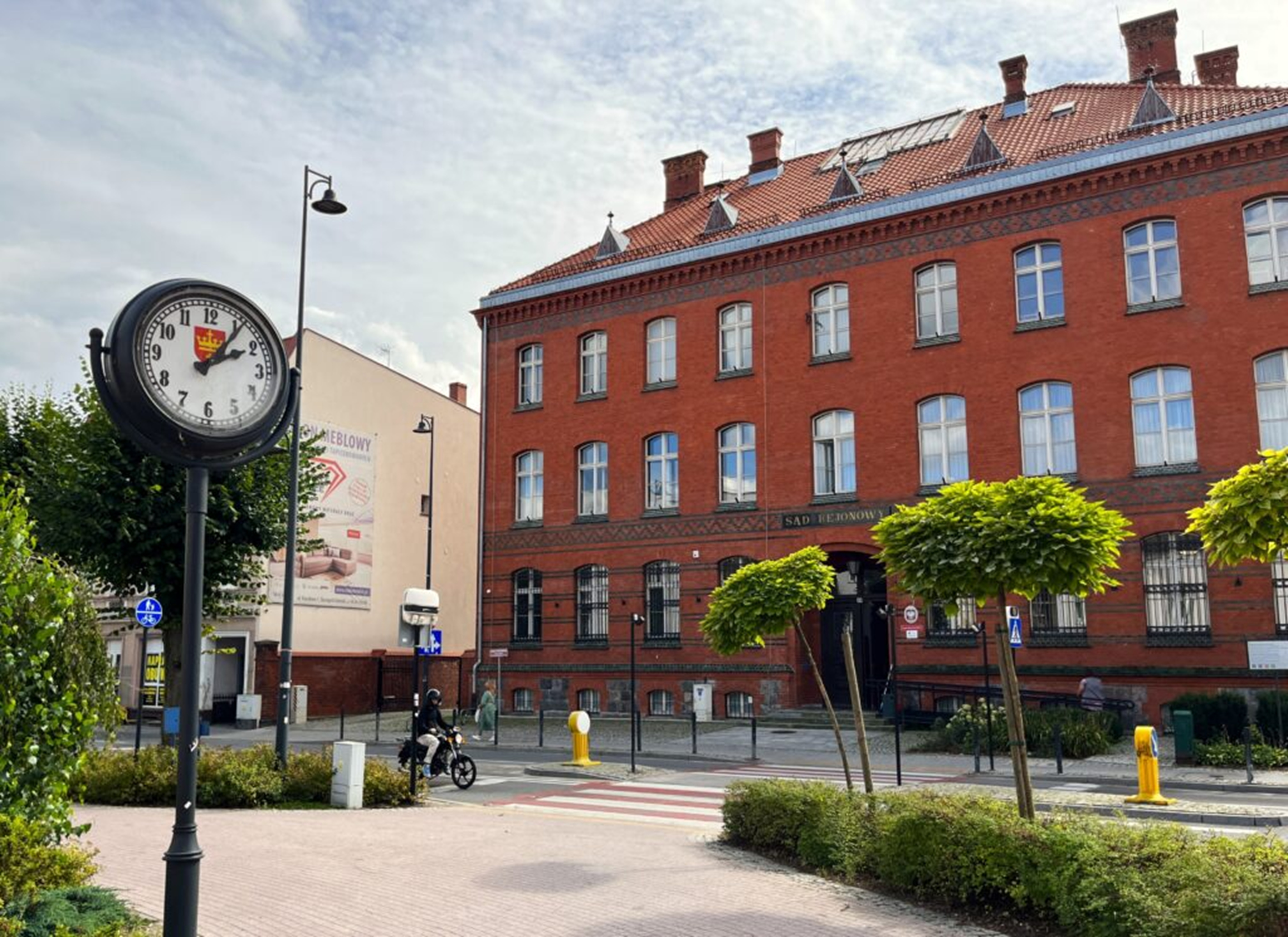 Budynek z&nbsp;czerwonej cegły.