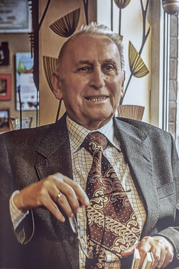Tadeusz_Kubiszewski_-366x550
