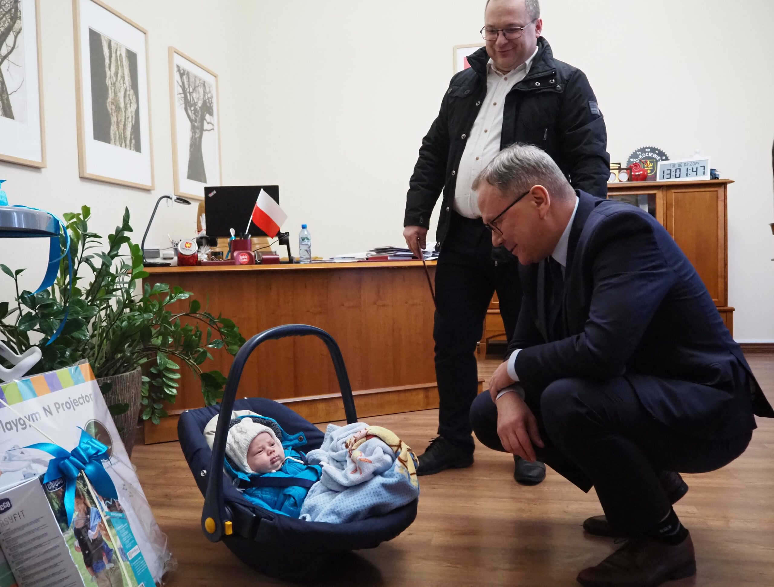 Mały Feliks w odwiedzinach u Prezydenta Miasta Starogard Gdański Janusza Stankowiaka.&nbsp;