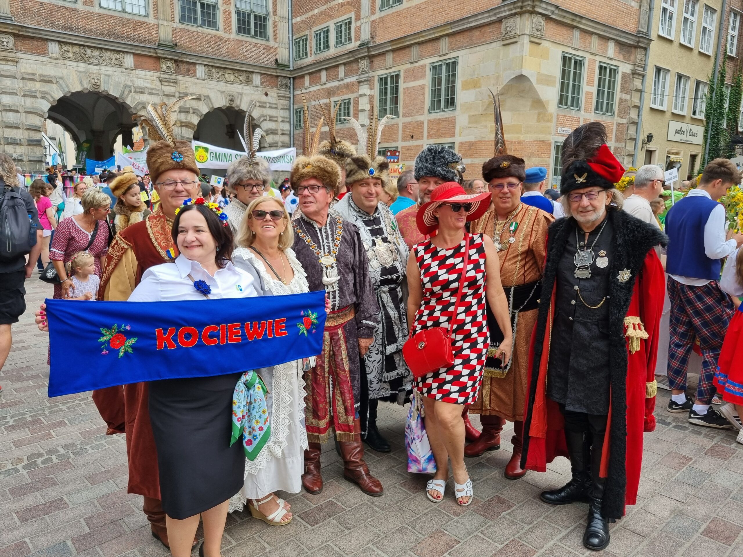 Silna reprezentacja Kurkowego Bractwa Strzeleckiego