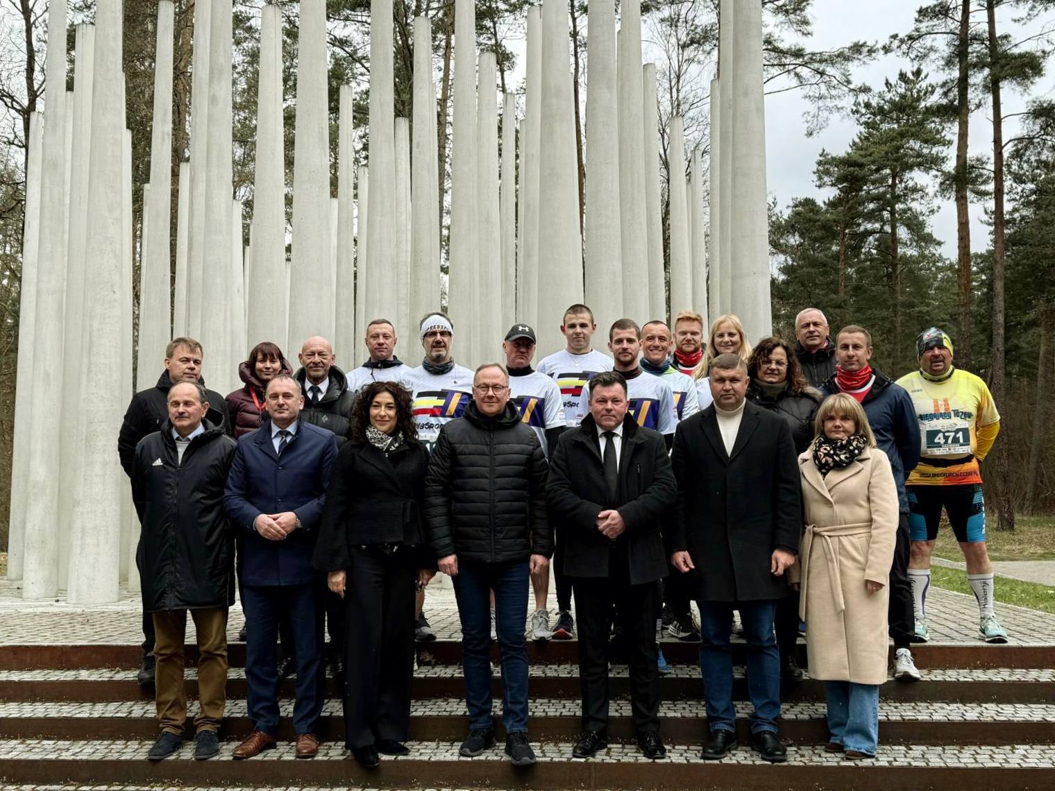 Delegacja w Lesie Szpęgawskim.