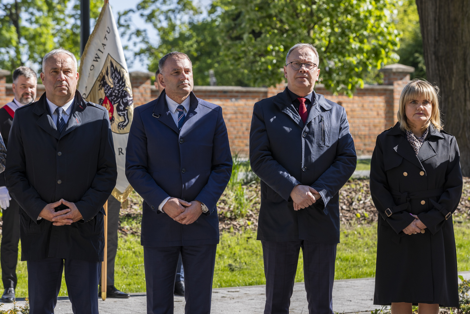 Delegacja władz miasta podczas uroczystości. 