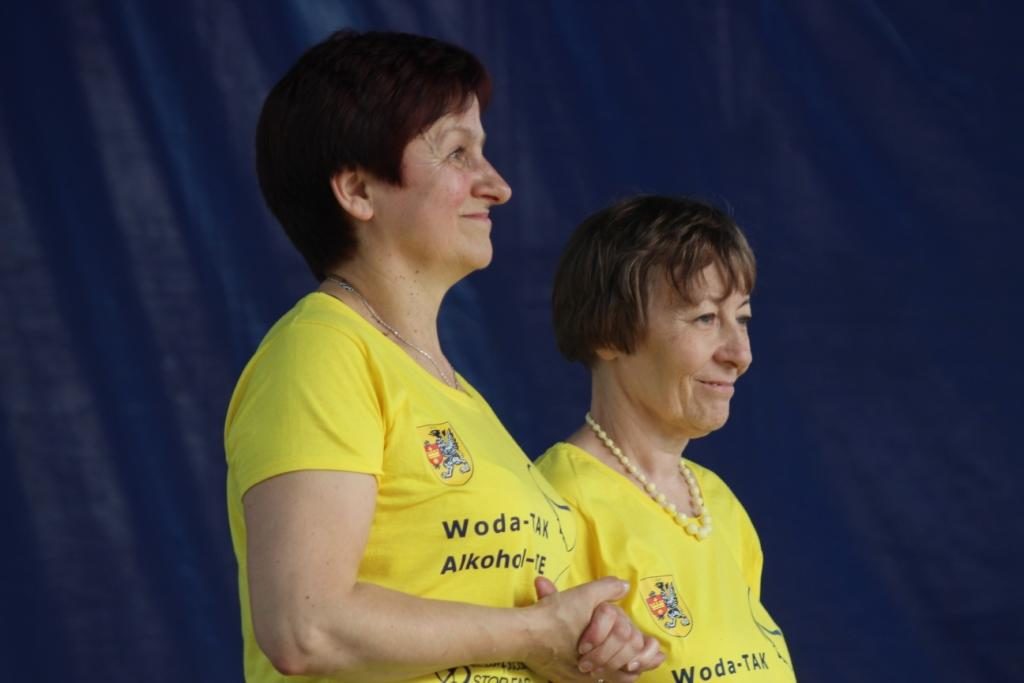 Grażyna Rybaszewska z Fundacji "Trzeżwość" oraz Ewa Sala z Powiatowego Centrum Pomocy Rodzinie