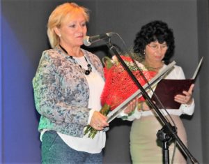 Urszula Olender dziękuje za wyróznienie jej tytułem Honorowego Studenta UTW 2016