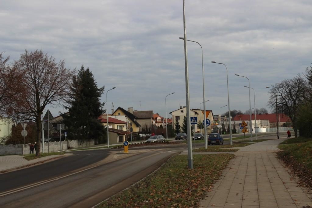 Nowe rondo na skrzyzżwaniu Drogi Nowowiejskiej i ul. Piaskowej. 