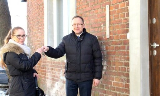Zdjęcie do Zamieszkają w nowo wyremontowanych mieszkaniach