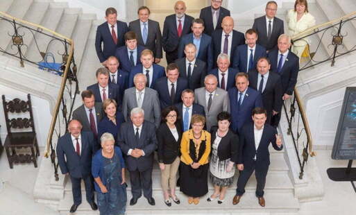 Zdjęcie do Prezydent w sejmie