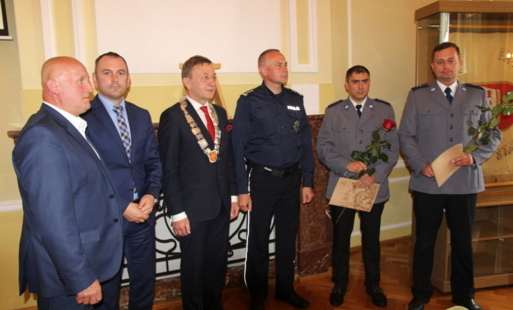 Zdjęcie do Najlepsi policjanci nagrodzeni