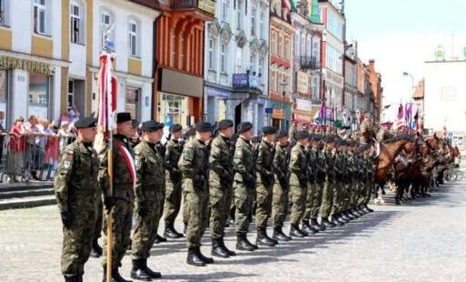 Zdjęcie do Żywa lekcja historii