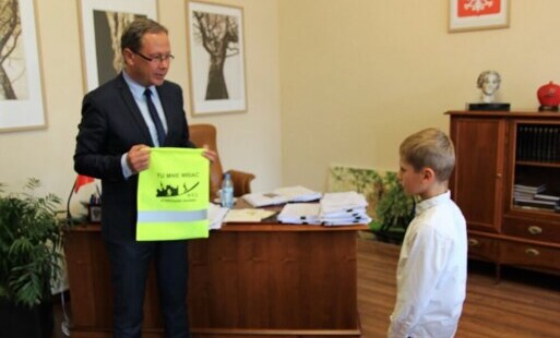 Zdjęcie do Widoczni i bezpieczni pierwszoklasiści