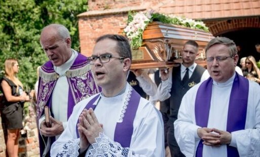 Zdjęcie do Pożegnaliśmy &bdquo;Ikonę&rdquo; starogardzkiej służby zdrowia