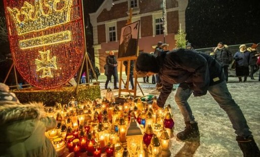 Zdjęcie do Światełko dla Pawła Adamowicza