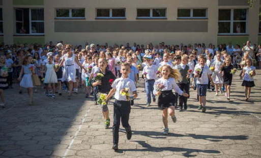 Zdjęcie do Usłyszeli ostatni dzwonek przed wakacjami
