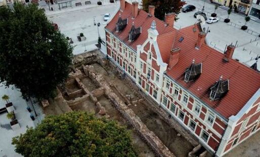 Zdjęcie do Nie ma zagrożenia katastrofy budowlanej. Ściany Ratusza zostaną zabezpieczone