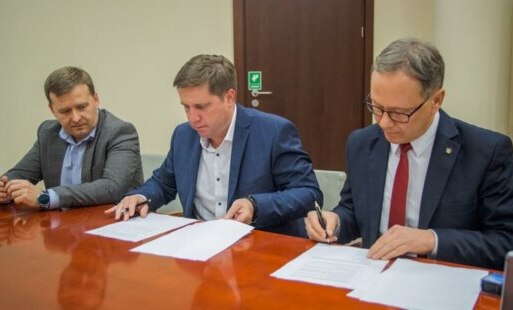 Zdjęcie do Porozumienie partner&oacute;w sp&oacute;łki SKS Sportowa S.A. podpisane. Jarosław Drewa nowym prezesem Klubu.