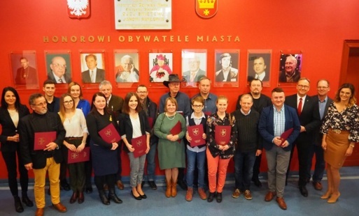 Zdjęcie do Wsparcie dla tw&oacute;rc&oacute;w kultury