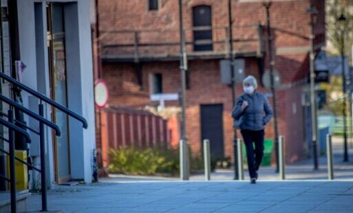 Zdjęcie do Czwarty etap znoszenia ograniczeń związanych z COVID-19