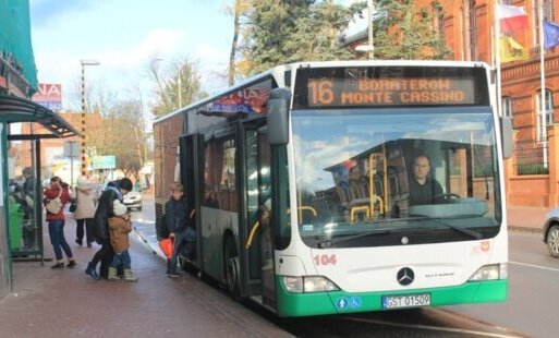 Zdjęcie do Ulgi w autobusach dla rodzin wielodzietnych i kierowc&oacute;w