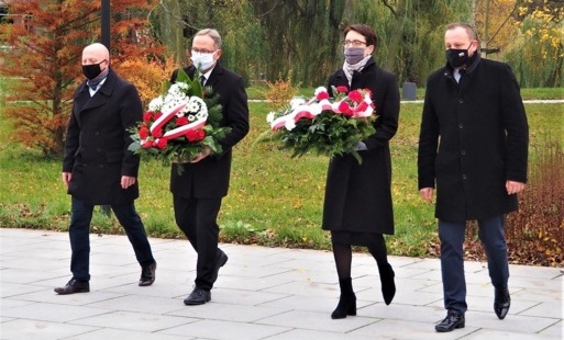 Zdjęcie do Skromnie, ale z głębi serc