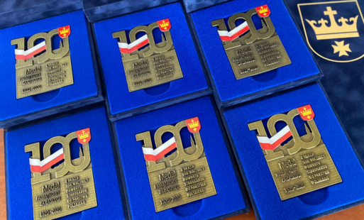 Zdjęcie do Kolejni odznaczeni medalami za zasługi z okazji 100. rocznicy powrotu Starogardu do Państwa Polskiego
