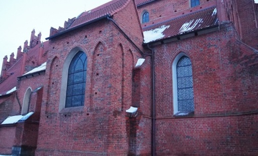 Zdjęcie do Renowacja i konserwacja witraży w kościele św. Mateusza. Miasto zrefunduje część koszt&oacute;w