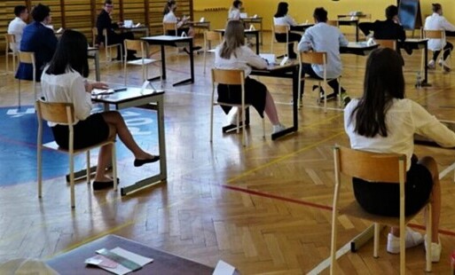 Zdjęcie do Trzymamy kciuki za &oacute;smoklasist&oacute;w
