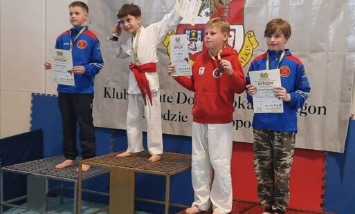 Zdjęcie do Starogardzcy karatecy znowu z medalami