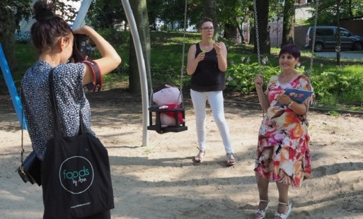 Zdjęcie do Seniorzy polecają książki na lato