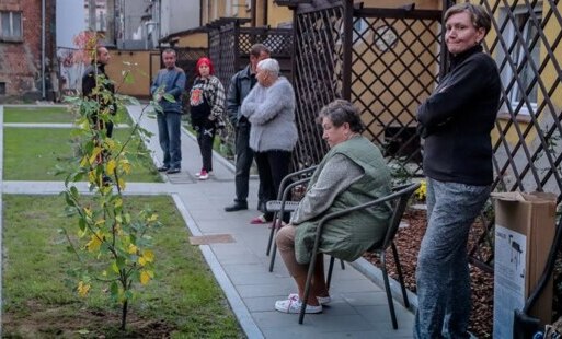 Zdjęcie do Mieszkańcy Kościuszki 52 szczęśliwi po rewolucjach podw&oacute;rkowych