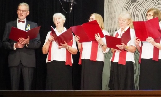 Zdjęcie do Seniorki świętowały Dzień Kobiet