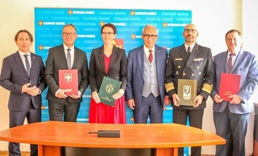 Zdjęcie do Podpisali listy intencyjne o wsp&oacute;łpracy