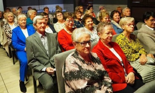 Zdjęcie do Seniorzy rozpoczęli nowy rok akademicki