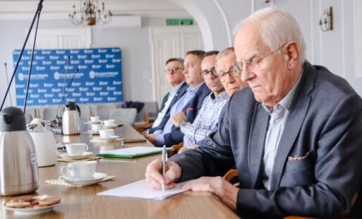 Zdjęcie do Zapoznali się z projektem budżetu na 2023